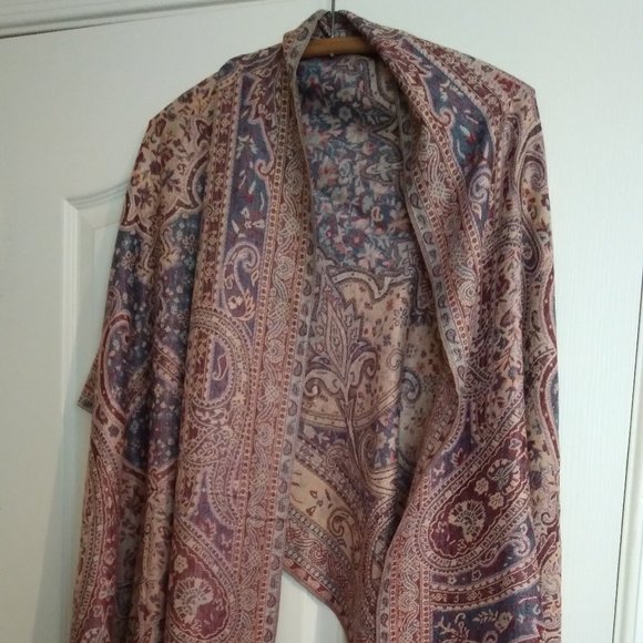 NWOT Mediterranean Scarf - Picture 3 of 4